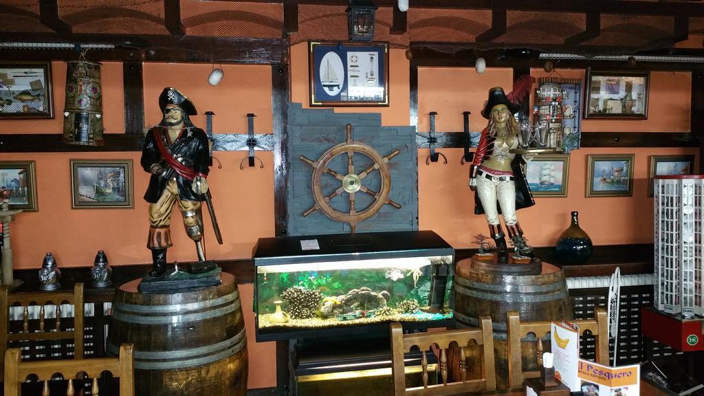 Hostal El Pesquero Burgo Kültér fotó