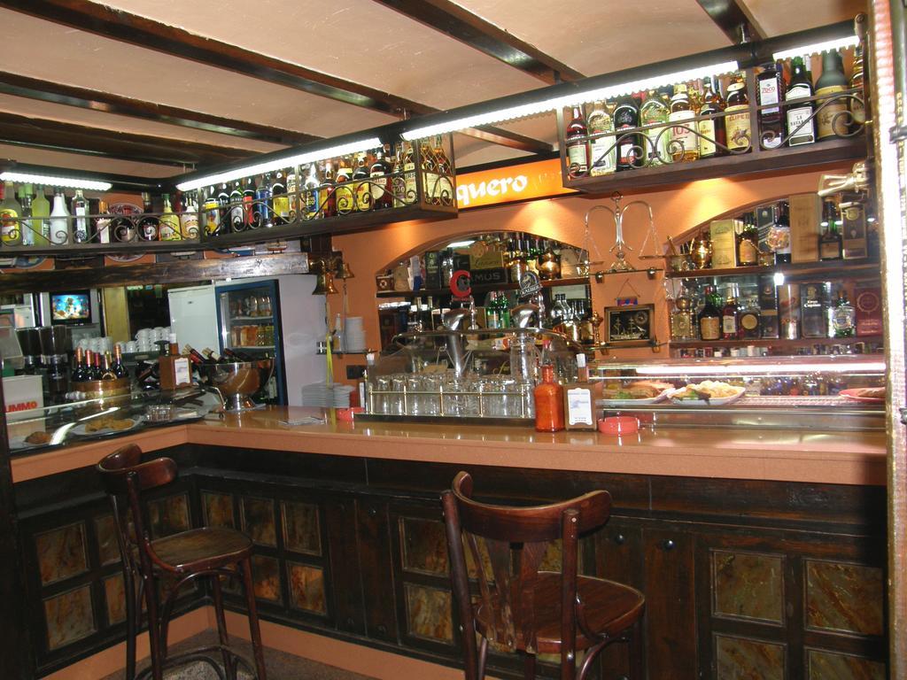 Hostal El Pesquero Burgo Kültér fotó