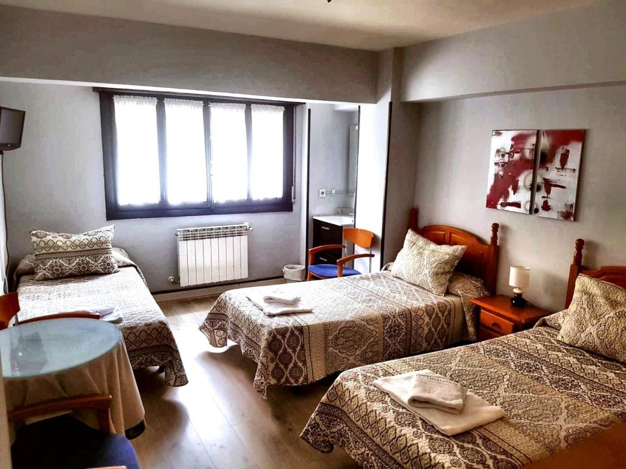 Hostal El Pesquero Burgo Kültér fotó