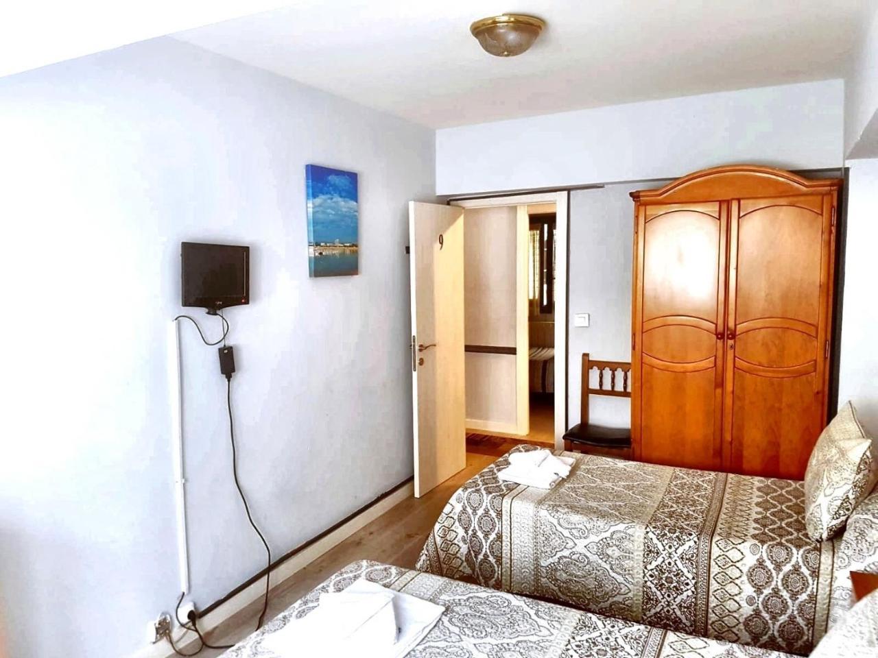 Hostal El Pesquero Burgo Kültér fotó